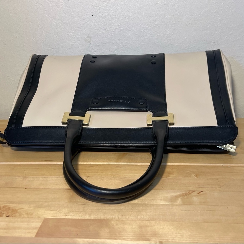 CHARLES JOURDAN Leather Satchel - Picture 6 of 14